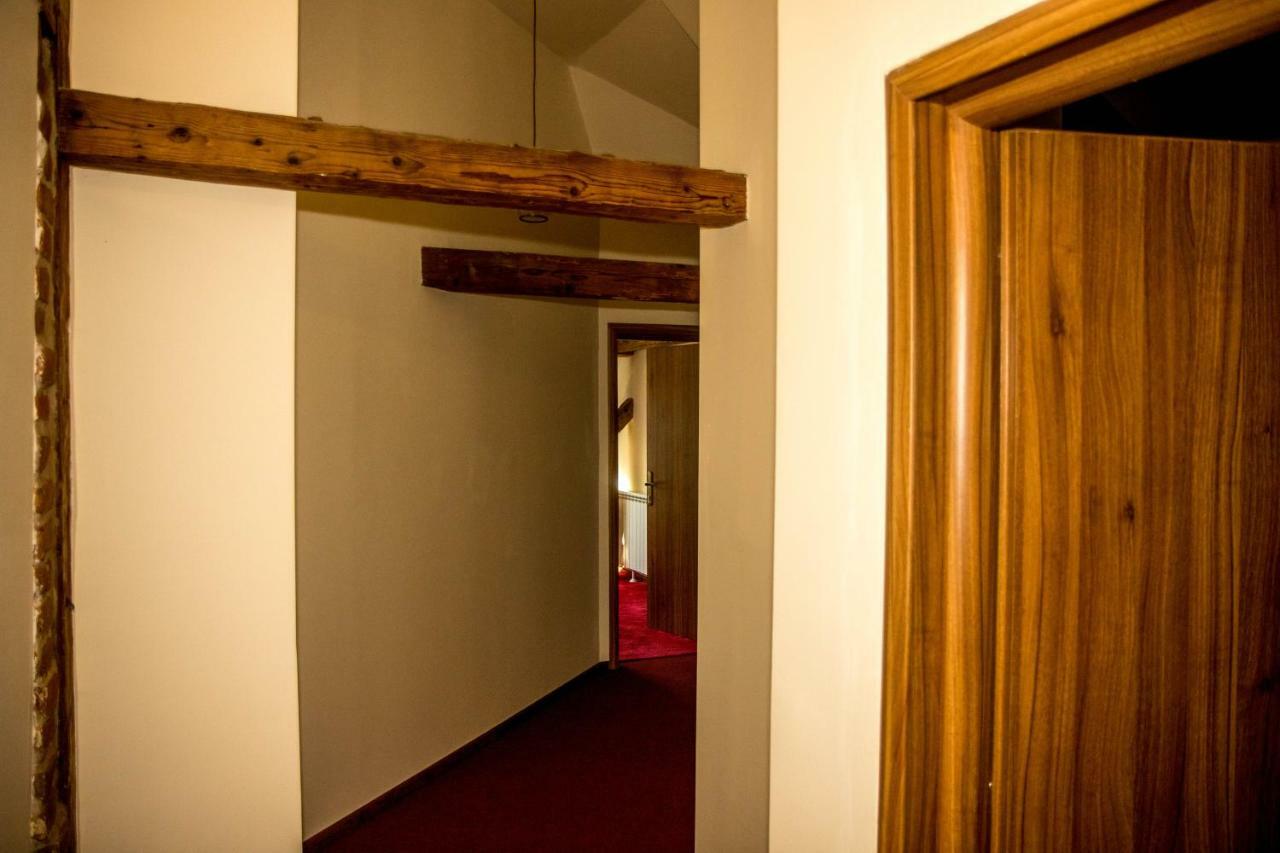 Antique Aparthotel Alba Iulia Eksteriør bilde